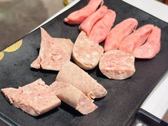 黑牛牛肉肠-红沃鳗鱼黑牛烤肉店(不老街店)