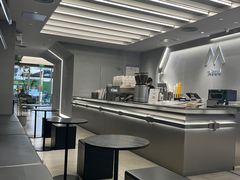 -M Stand (广州白云五号店)