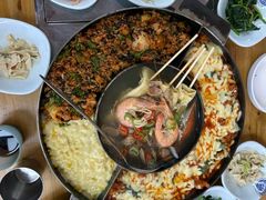 -亲昵春川鸡排(韩国美食街店)