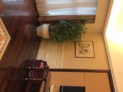 -深圳富苑皇冠假日套房酒店
