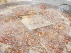 红汤锅底-石灰市老火锅(北滨路店)