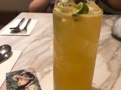 吉维尼的正午-théATRE 茶聚场(王府中環店)