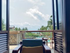 -三亚亚龙湾希尔顿酒店