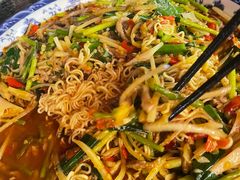 -去吃小龙虾·江湖菜·烧烤(南滨路店)