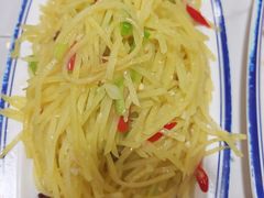 -哈尔滨烧烤·山河村铁锅炖(交大店)