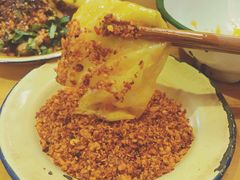 -拈签一笑黄牛肉辣卤串串