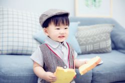 点击看大图 -亲吻宝贝儿童摄影