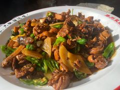 -鲁南仔·滕州炒鸡(经三路店)