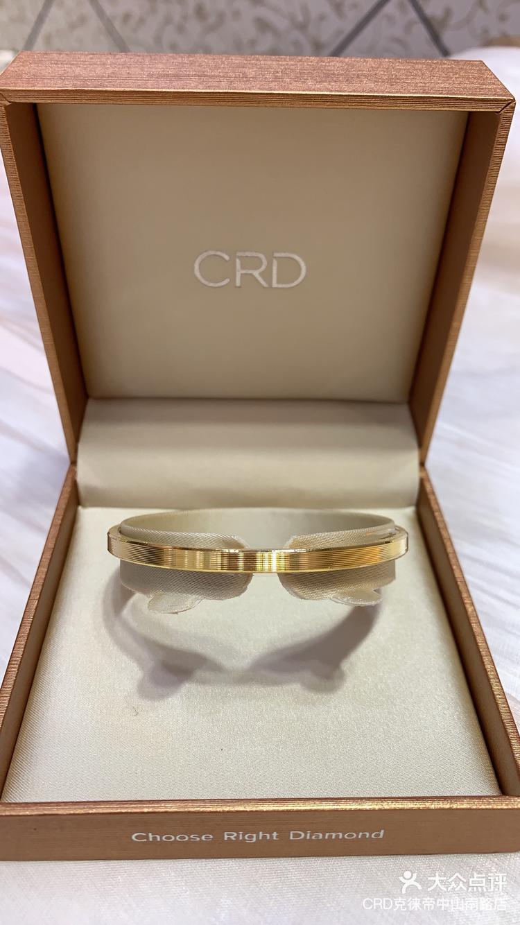 日 13:53 关注 crd克徕帝福利款黄金手镯 crd克徕帝黄金手镯福利来啦!