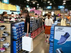 店内环境-斯凯奇(八达岭奥特莱斯店)