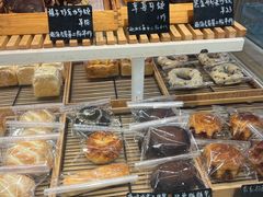 -焙丽拾光(麦凯乐直营店)