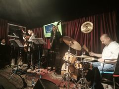 -东岸Cafe 爵士俱乐部