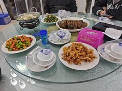 -明月食府(二区干二路店)