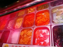 -尚品海鲜肥牛自助火锅(湖明店)