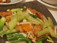 -港丽餐厅(高德置地店)