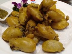 炸蛎蝗-小船渔村•大连菜•大连焖鱼(明泽街店)