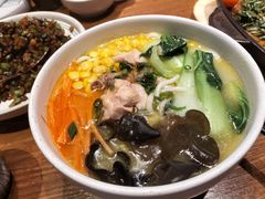 -云海肴·汽锅鸡·云南代表菜(天山百盛优客店)