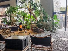 -J Create城市露营咖啡·简餐·宠物(上海动物园店)