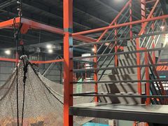 -极限PLAY运动娱乐新世界·团建派对表演休闲馆·室内高空游乐园