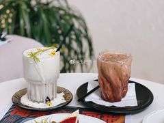 -浮漫咖啡(镜湖万达广场店)