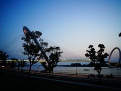 -南京眼步行桥