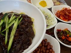 -贵宾庄炸酱面·韩式料理(高区店)