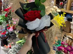 -谷莠子花艺·气球派对·绿植造景·花艺沙龙(金光华广场店)