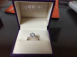 -威德钻石-克拉钻大本营(南京东路店)