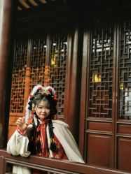 -一揽芳华汉服旗袍体验馆(拙政园店)