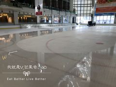 -冰纷万象滑冰场(深圳万象城店)