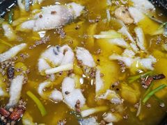 激情椒麻鱼-八张桌子(老店)