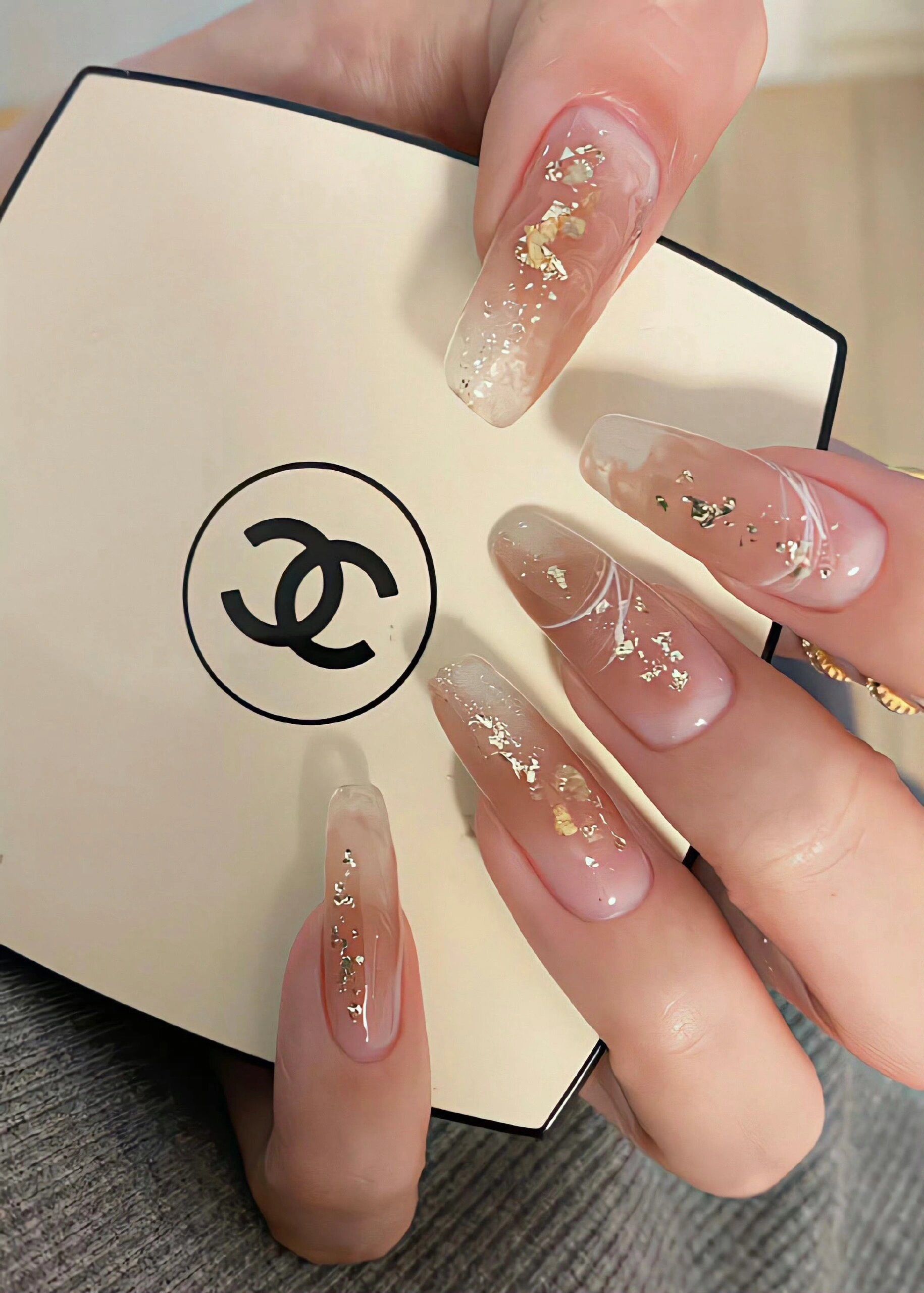 做一个心仪的美甲,在温柔的冬天遇见最美的自己