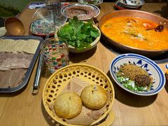 -洱火云南酸菜牛肉火锅(石景山当代商城店)