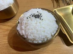 -三顾烤庐·烤鱼·烧烤·龙虾(奉贤店)