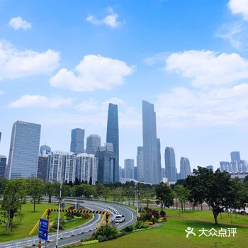 在另一个角度观赏小蛮腰