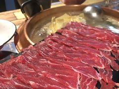 -虾弄弄海派小龙虾·牛羊蝎子火锅