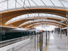 -康新公路(地铁站)