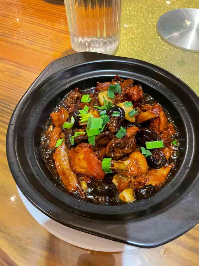 这是九江的一个老字号了,一直以为只有烟水亭有,没想到南湖也开了.