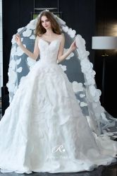 -Renee芮亦婚纱