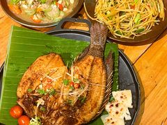 -老滇山寨•云南特色菜•地方菜•民族风情歌舞表演(金碧店)