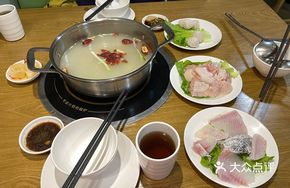 Spicy养生 Black Fish Hot Pot
