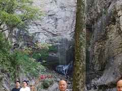 -燕子河大峡谷天坑仙境