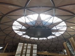 -上海滴水湖皇冠假日酒店