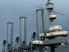 -阿芙乐尔号巡洋舰