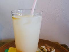 咕噜噜的蜜桃君-春风十里咖啡馆