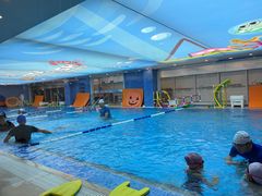 -戊辰亲子游泳俱乐部