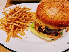 -HELLO 27 意面·沙拉·帕尼尼