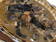 东北小鸡炖蘑菇-东北农家小院(定西路店)