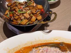 -艳阳天·非遗楚菜(武汉客厅店)