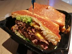 圣塔芭芭拉经典牛肉特堡-The Habit Burger Grill 哈比特汉堡(复兴soho店)